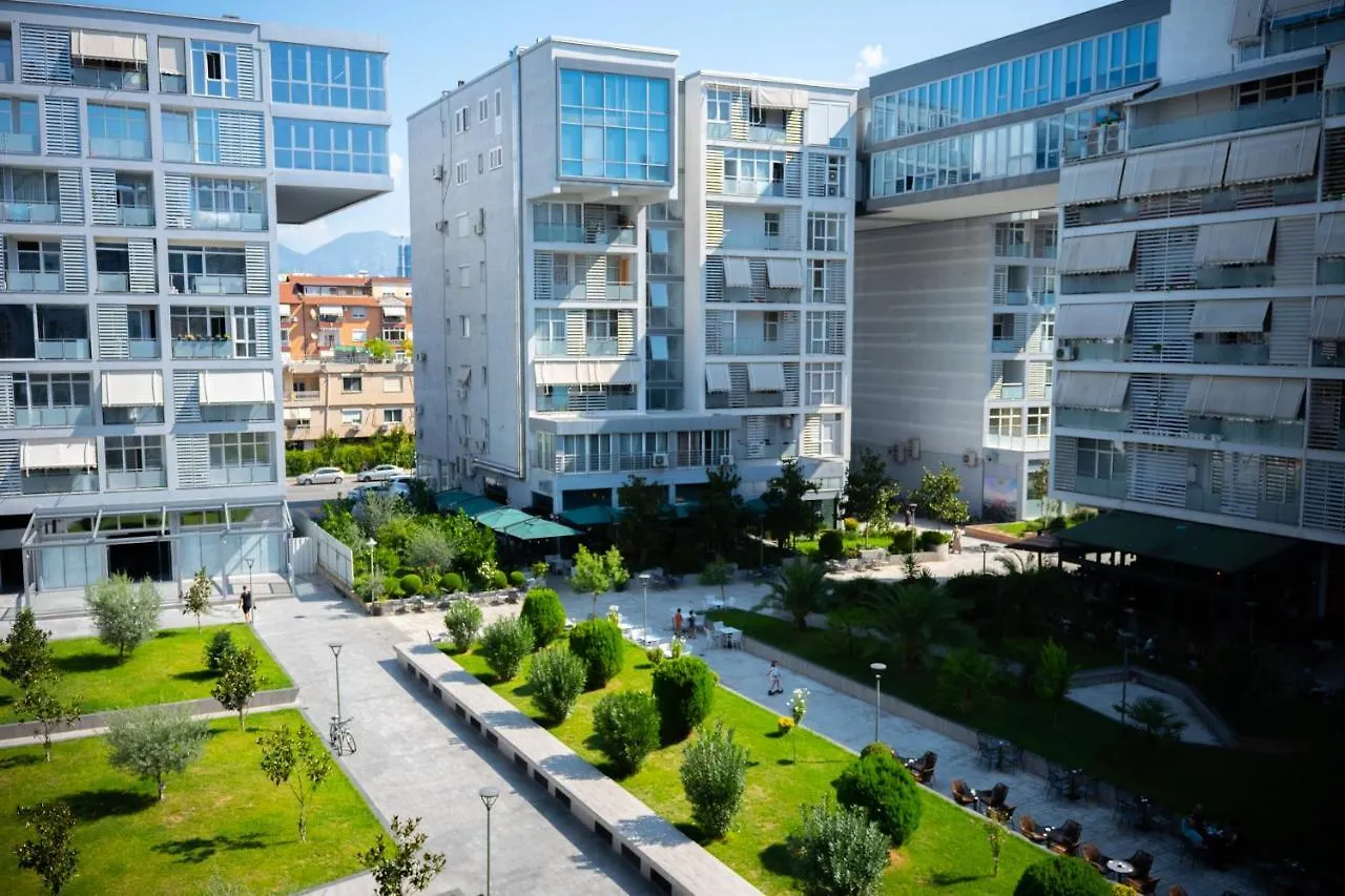Chez Sara Apartment Tirana 0*,  Albania